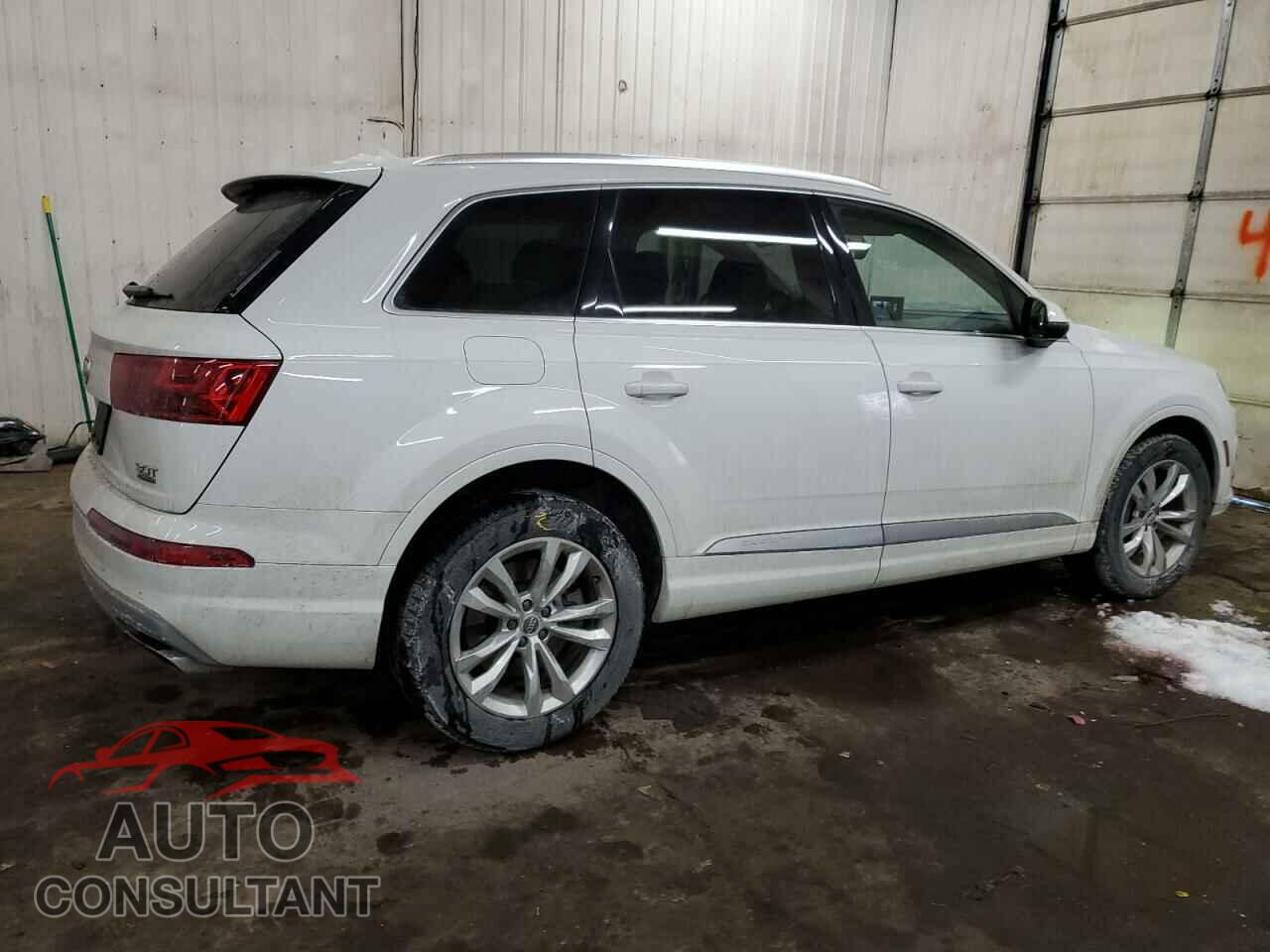 AUDI Q7 2018 - WA1LAAF74JD028781