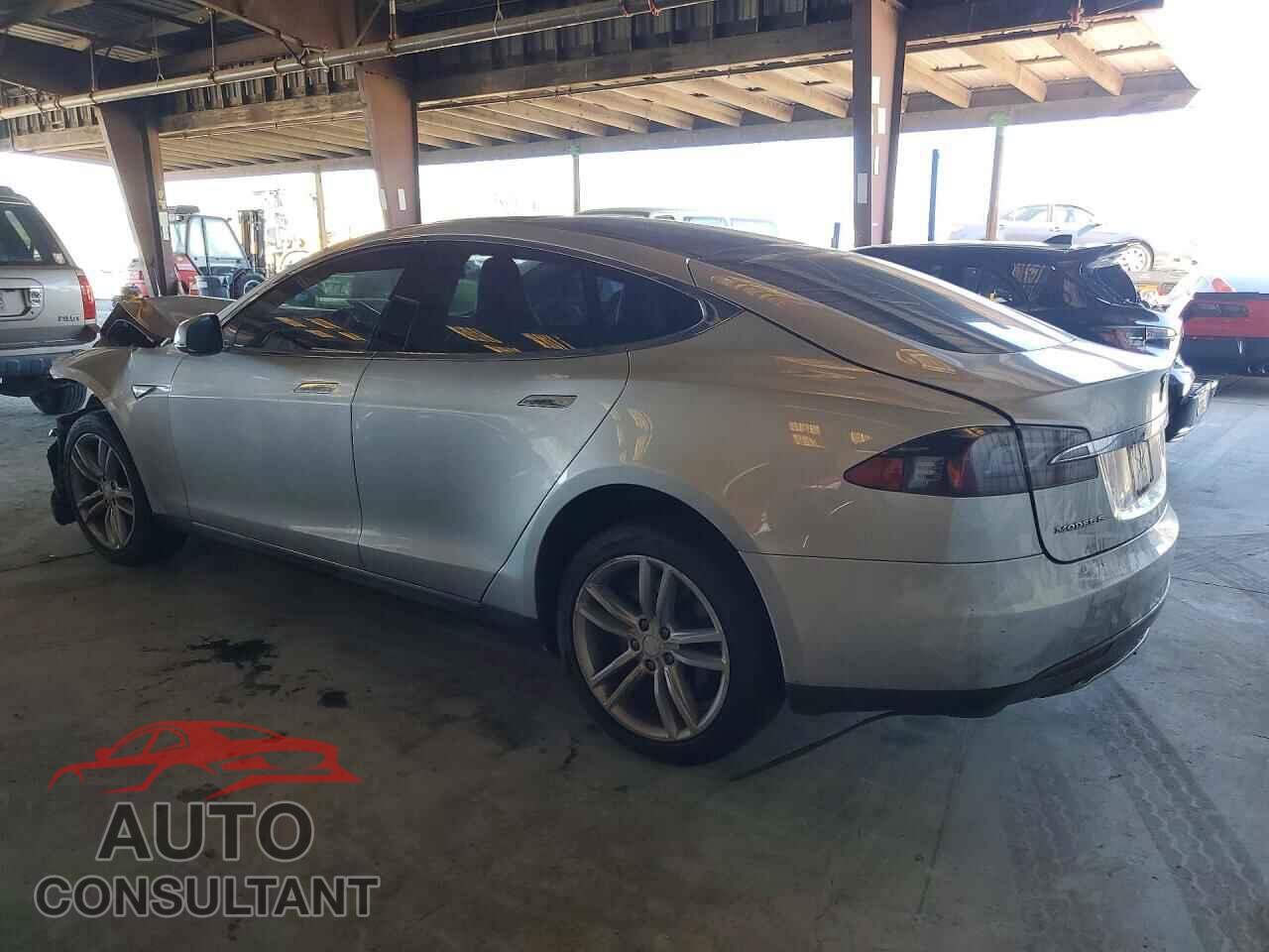 TESLA MODEL S 2013 - 5YJSA1CNXDFP17886