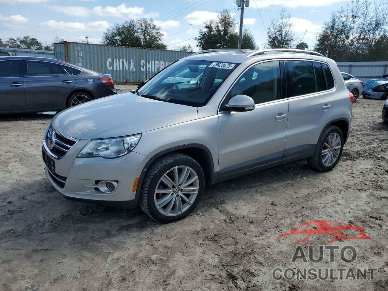 VOLKSWAGEN TIGUAN 2011 - WVGAV7AX4BW540683