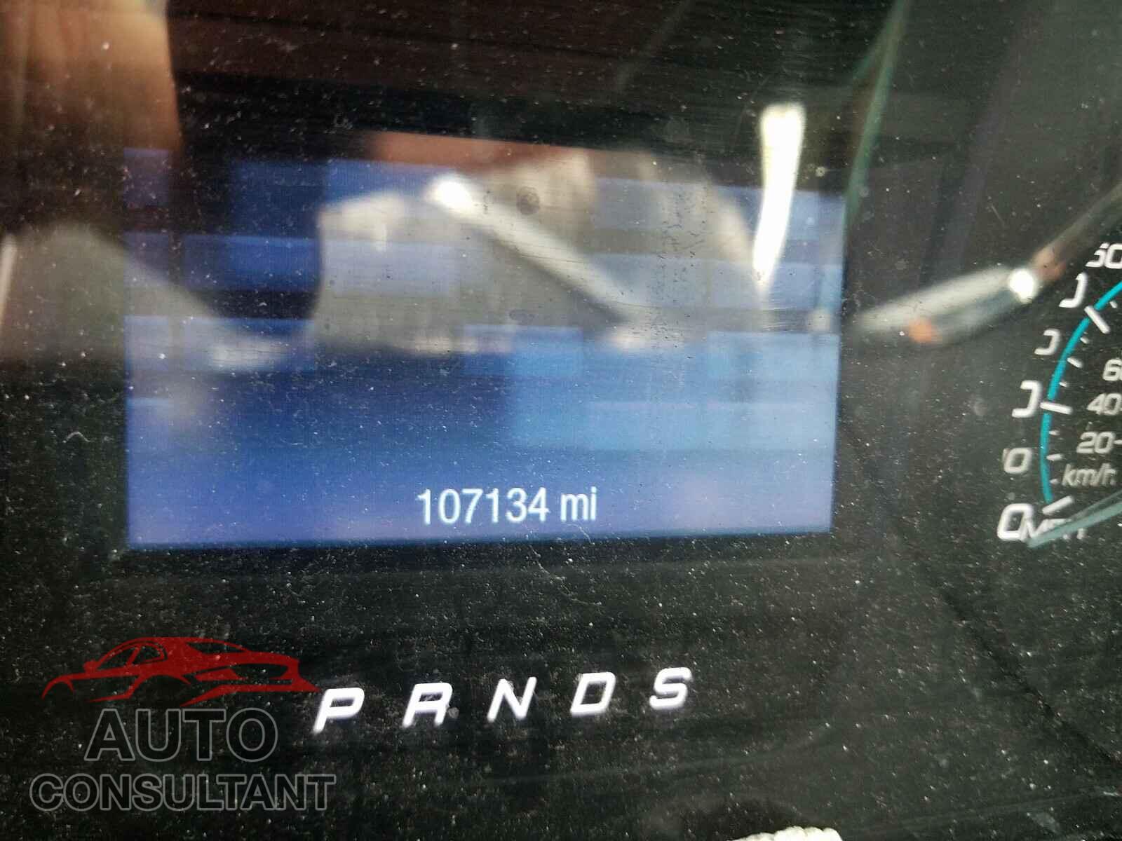 FORD TAURUS 2017 - 1FAHP2E89HG120638