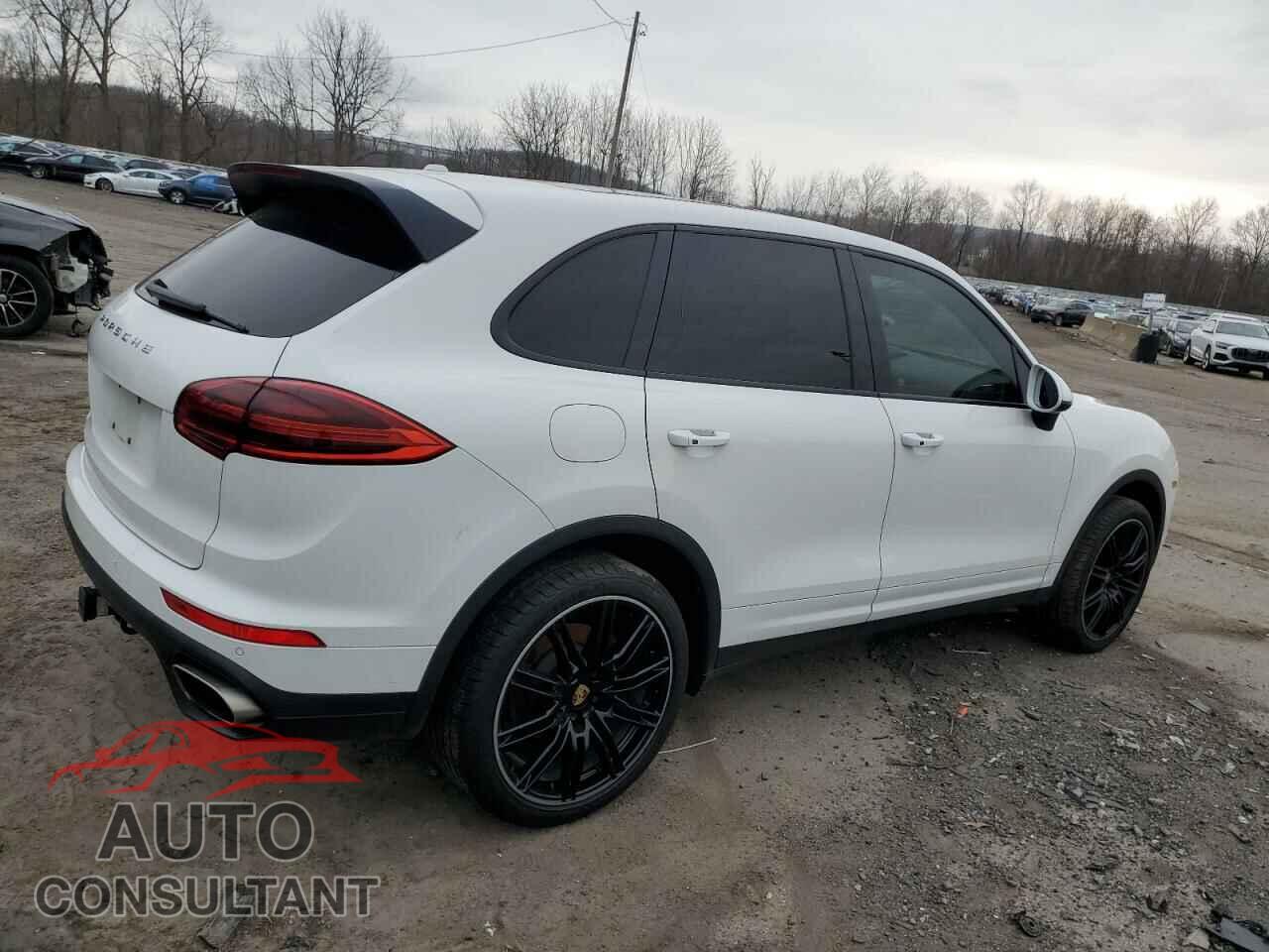 PORSCHE CAYENNE 2016 - WP1AA2A24GKA13277