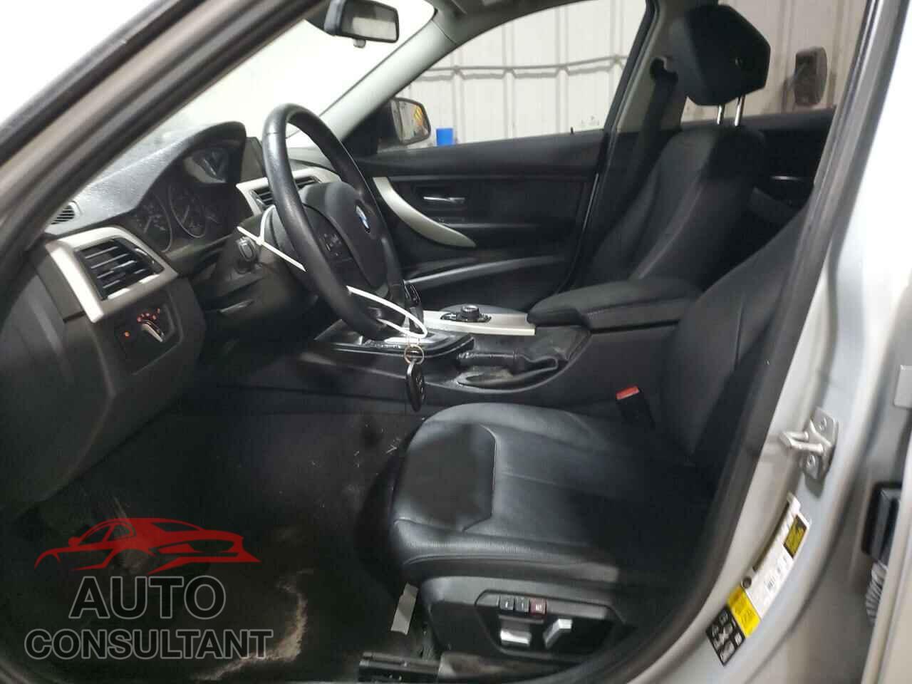 BMW 3 SERIES 2016 - WBA8A3C55GK551237