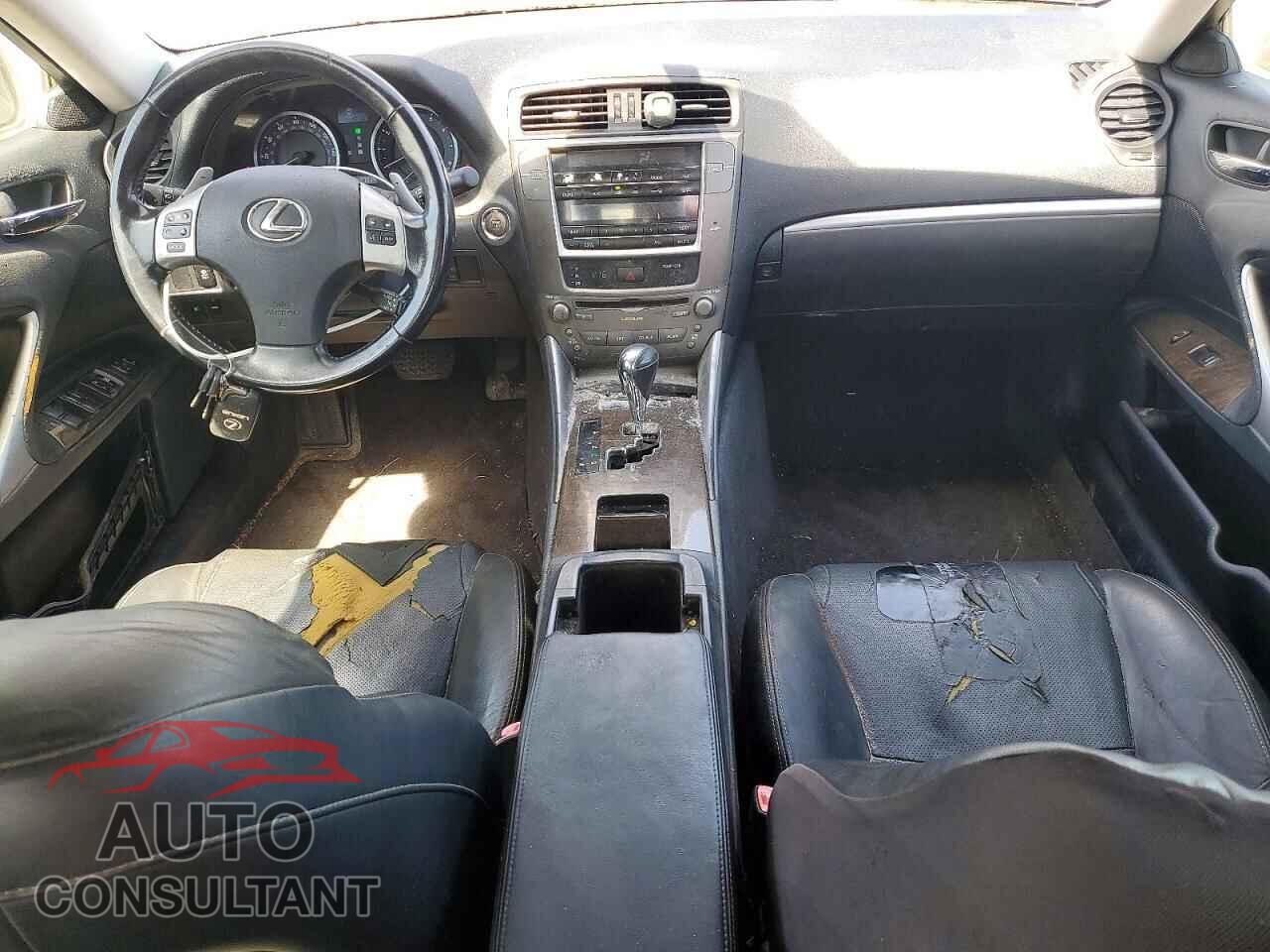 LEXUS IS 2012 - JTHBF5C25C5178445