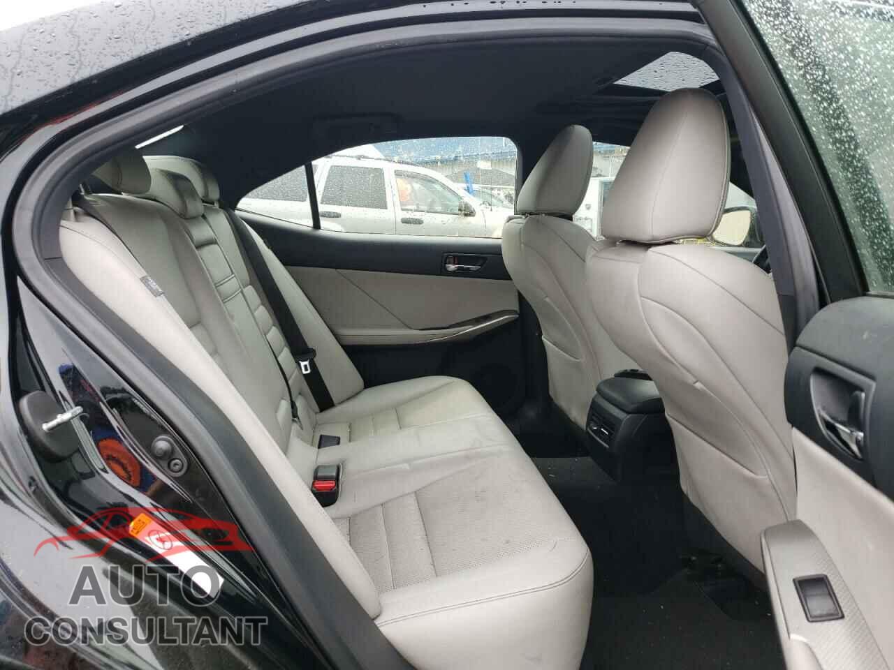 LEXUS IS 2016 - JTHBA1D23G5015496
