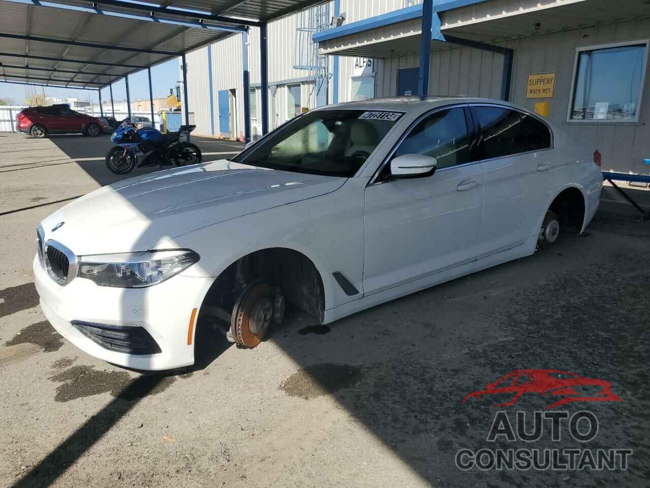 BMW 5 SERIES 2019 - WBAJA5C58KBX86852