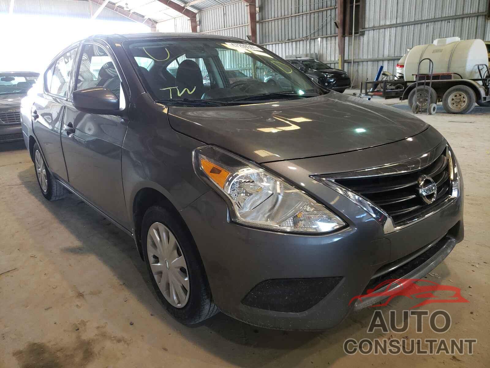 NISSAN VERSA 2017 - 3N1CN7AP4HL842960