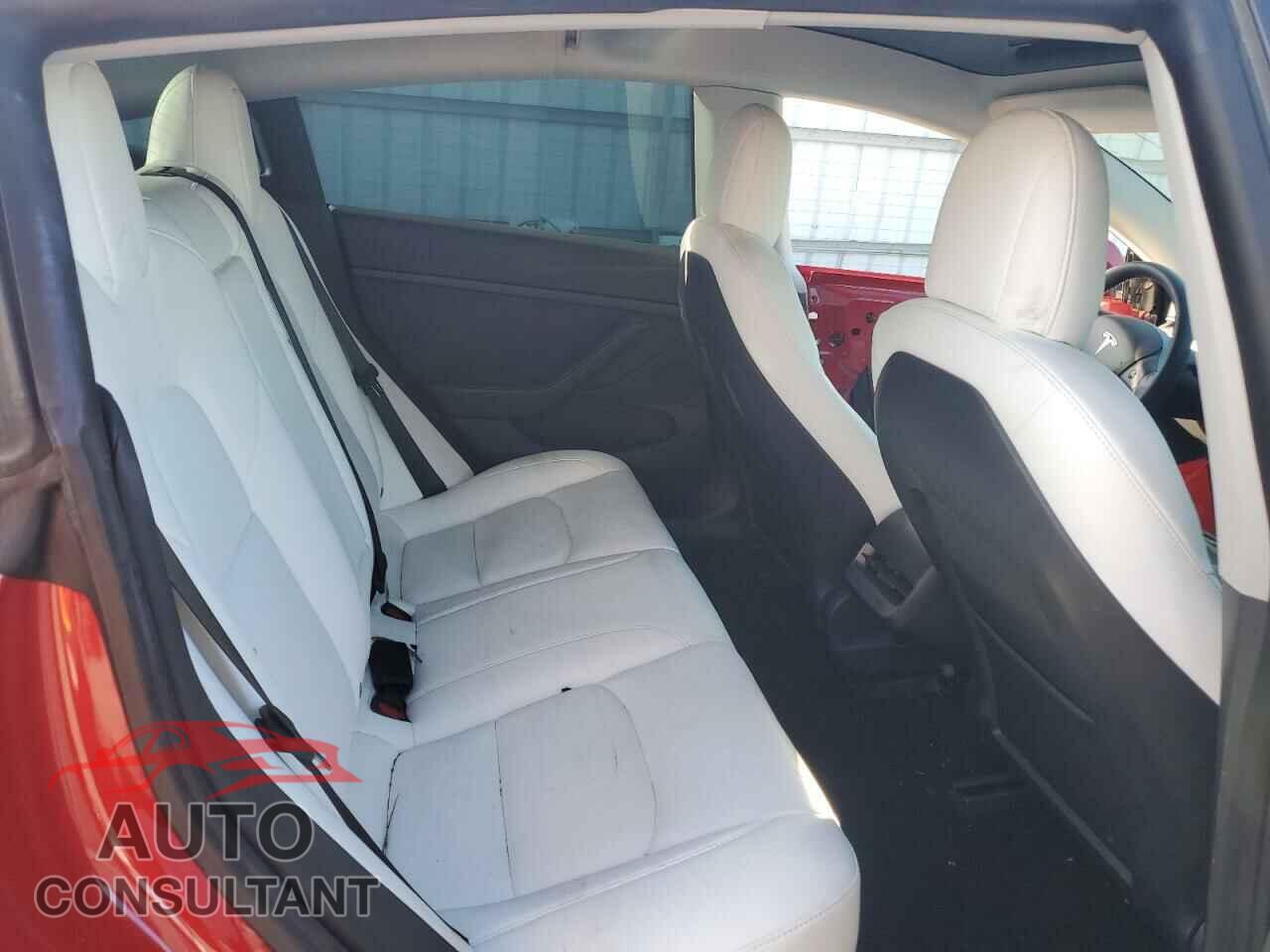 TESLA MODEL 3 2021 - 5YJ3E1EB1MF071679