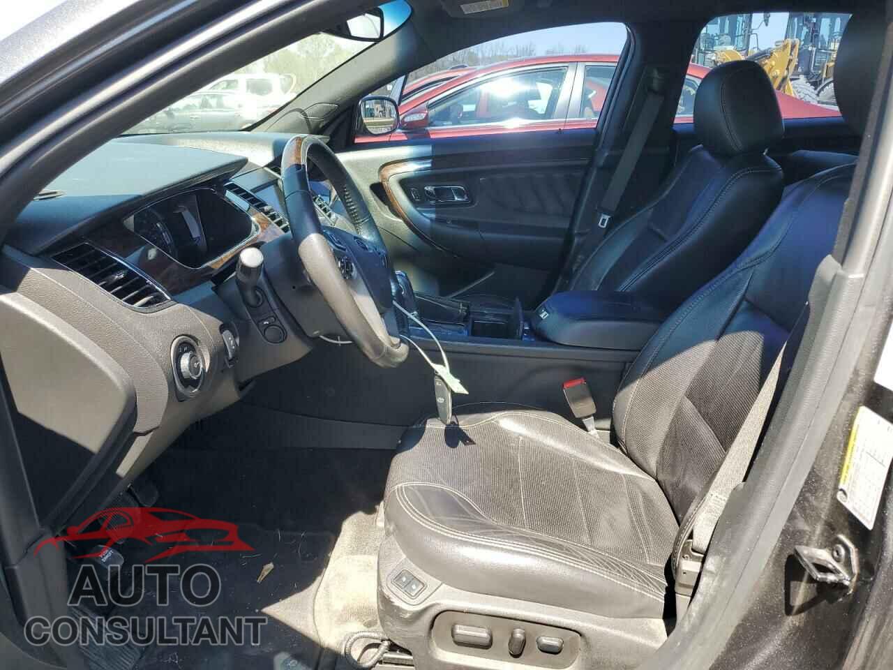FORD TAURUS 2017 - 1FAHP2F80HG102155