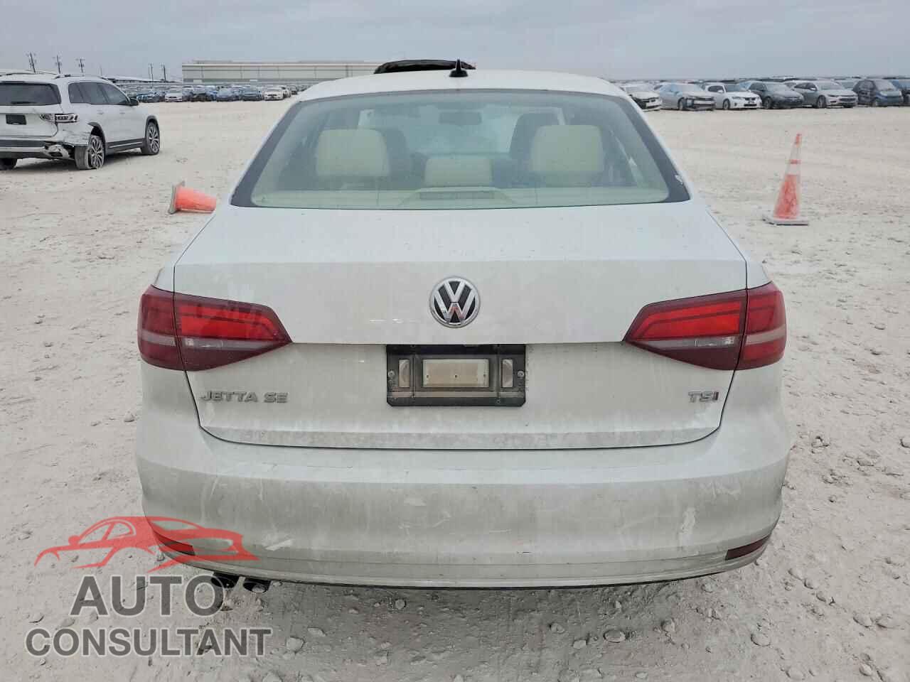 VOLKSWAGEN JETTA 2017 - 3VWDB7AJ3HM321211