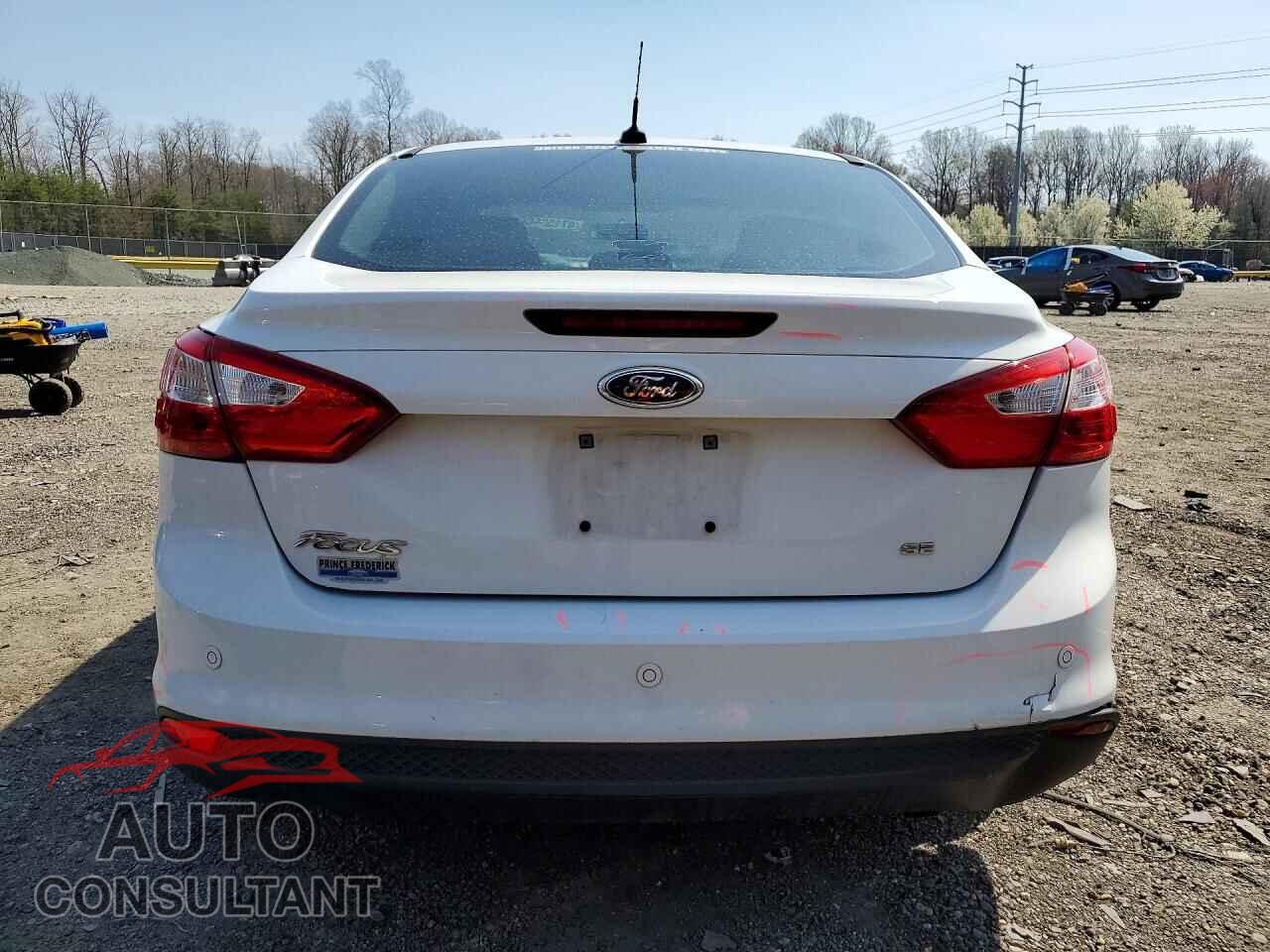 FORD FOCUS 2014 - 1FADP3F26EL201789