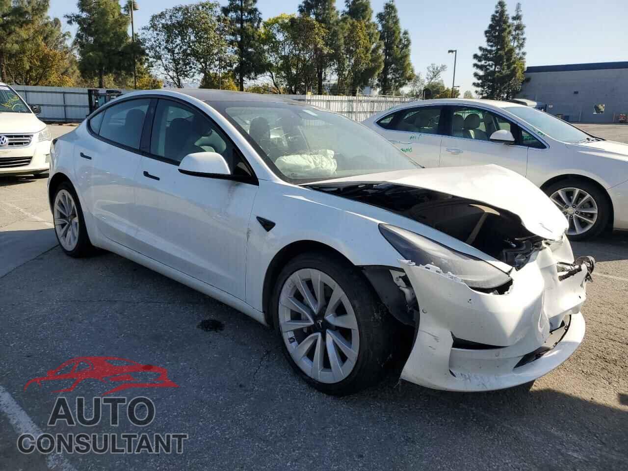 TESLA MODEL 3 2022 - 5YJ3E1EB5NF145364