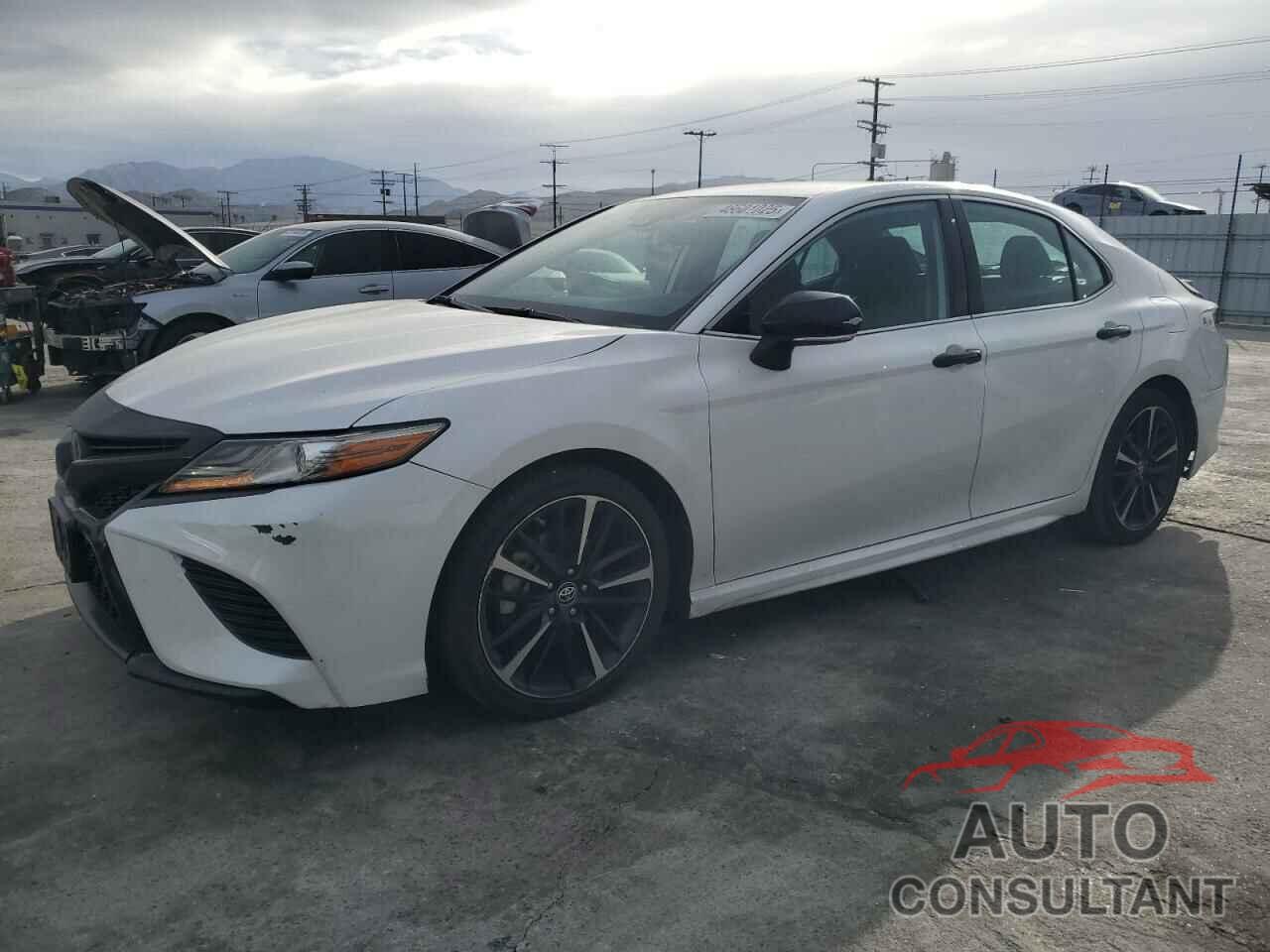 TOYOTA CAMRY 2019 - 4T1B61HK8KU735044