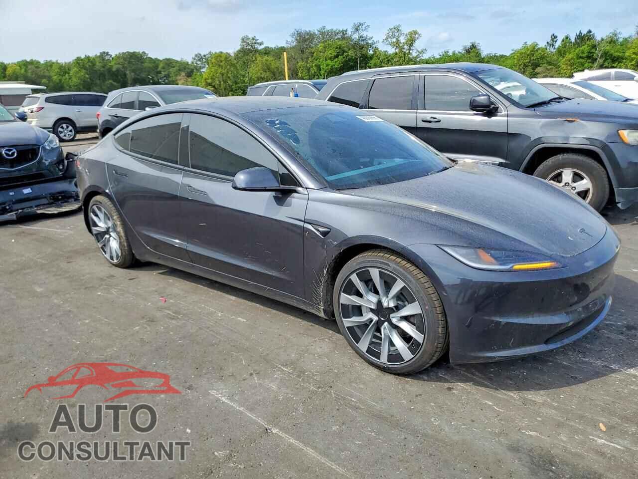 TESLA MODEL 3 2026 - 5YJ3E1EB4TF123322