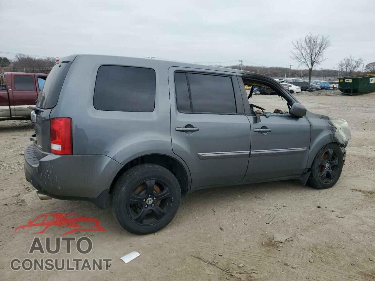 HONDA PILOT 2013 - 5FNYF4H57DB010606