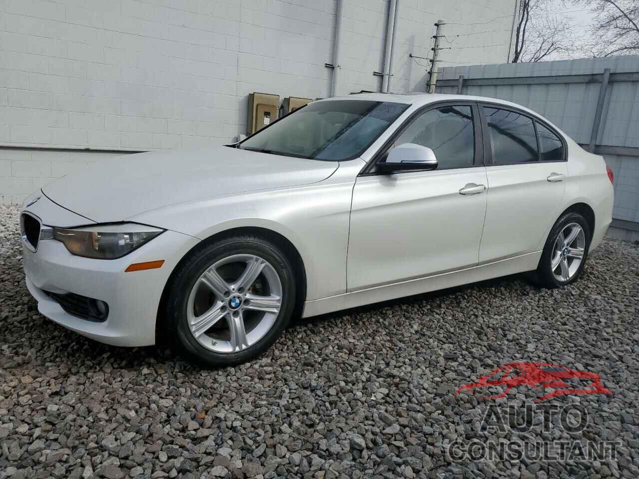 BMW 3 SERIES 2014 - WBA3C3G50ENR25571