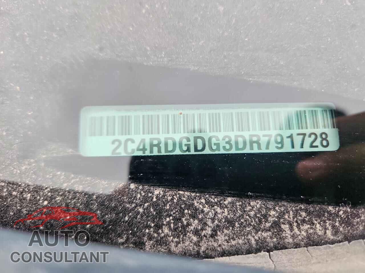 DODGE CARAVAN 2013 - 2C4RDGDG3DR791728