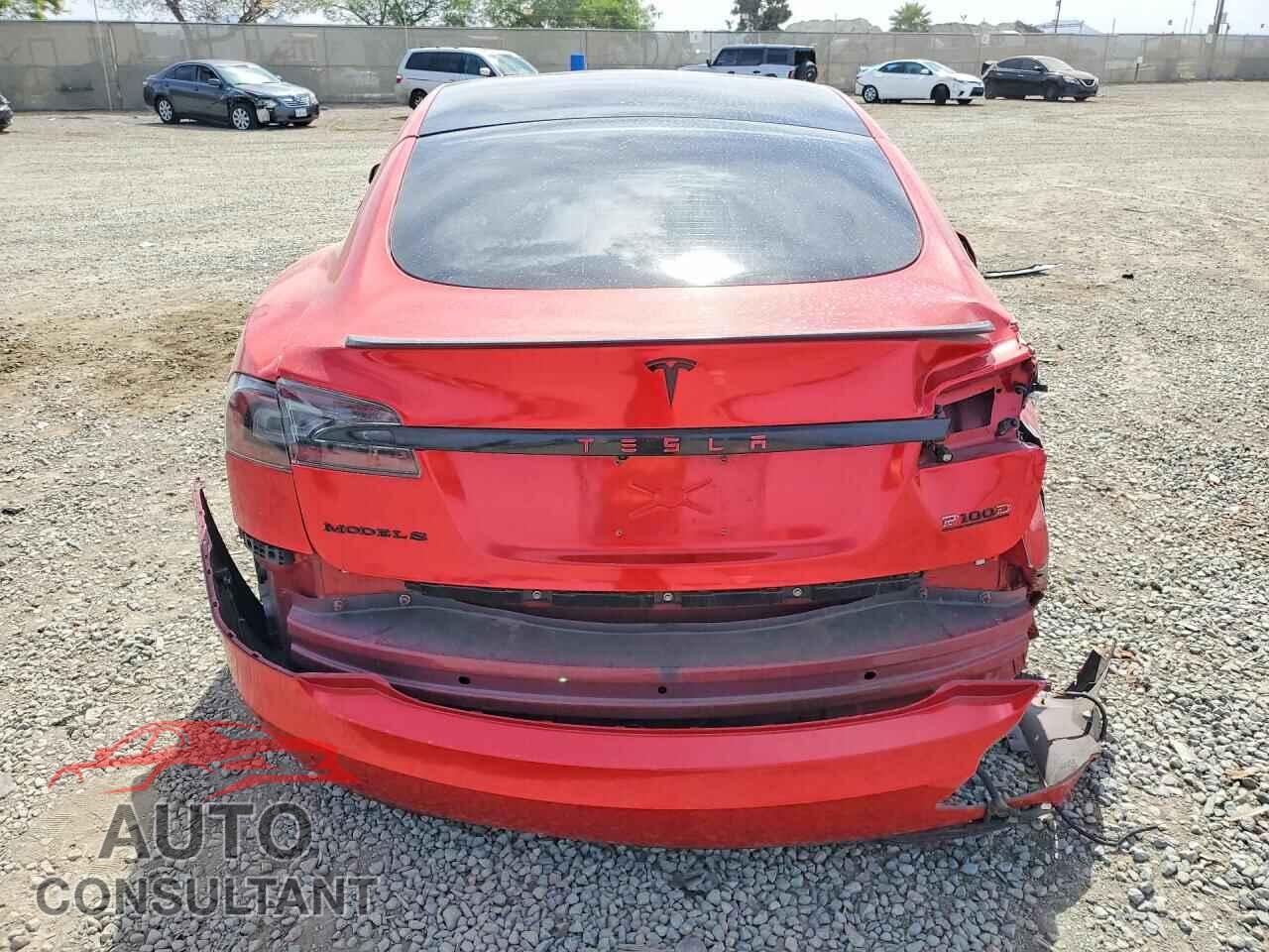TESLA MODEL S 2018 - 5YJSA1E43JF267515