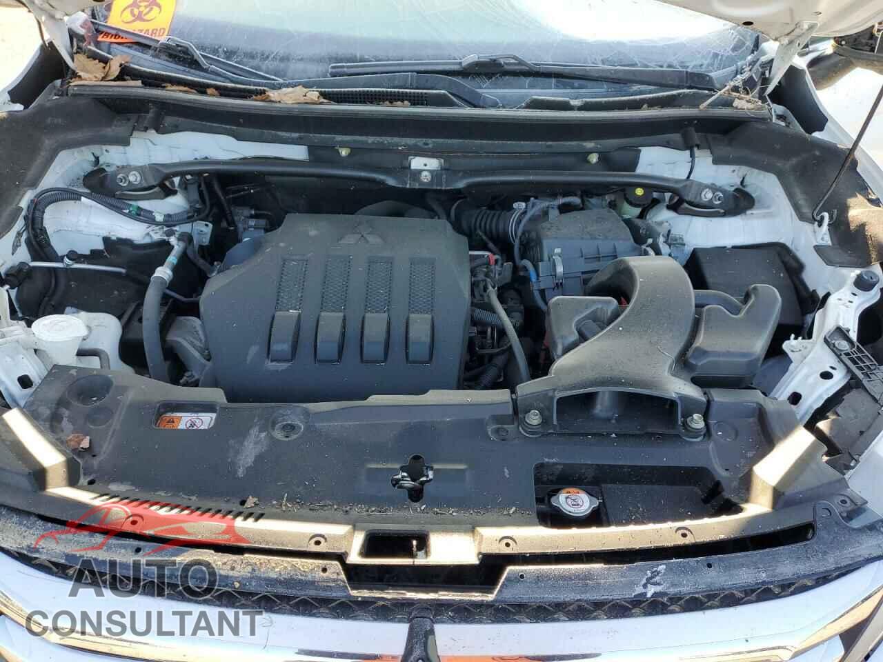 MITSUBISHI ECLIPSE 2018 - JA4AT5AA4JZ051332
