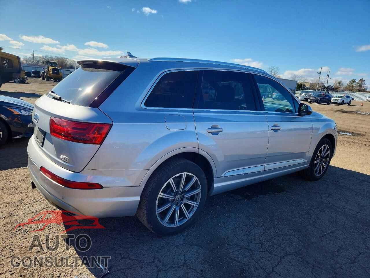AUDI Q7 2017 - WA1LAAF79HD007130