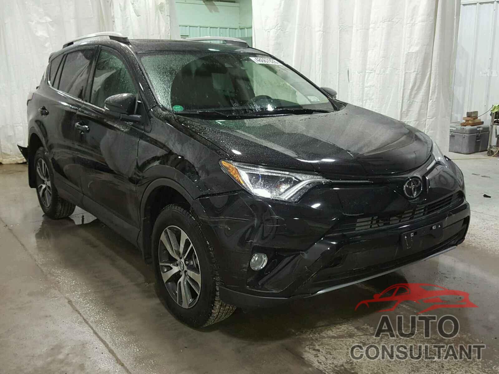 TOYOTA RAV4 XLE 2018 - 2T3RFREV6JW727350