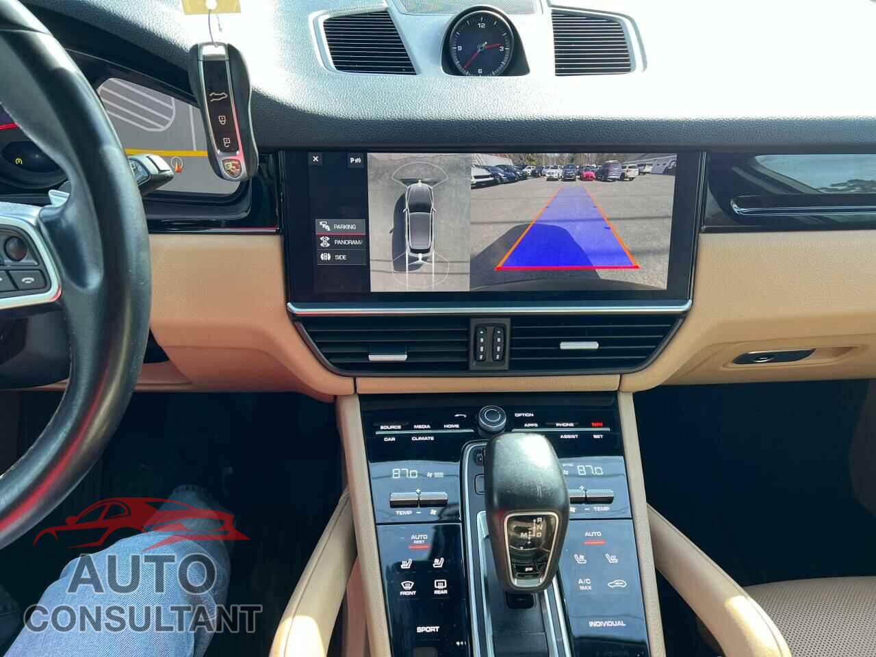 PORSCHE CAYENNE 2019 - WP1AA2AY3KDA11036