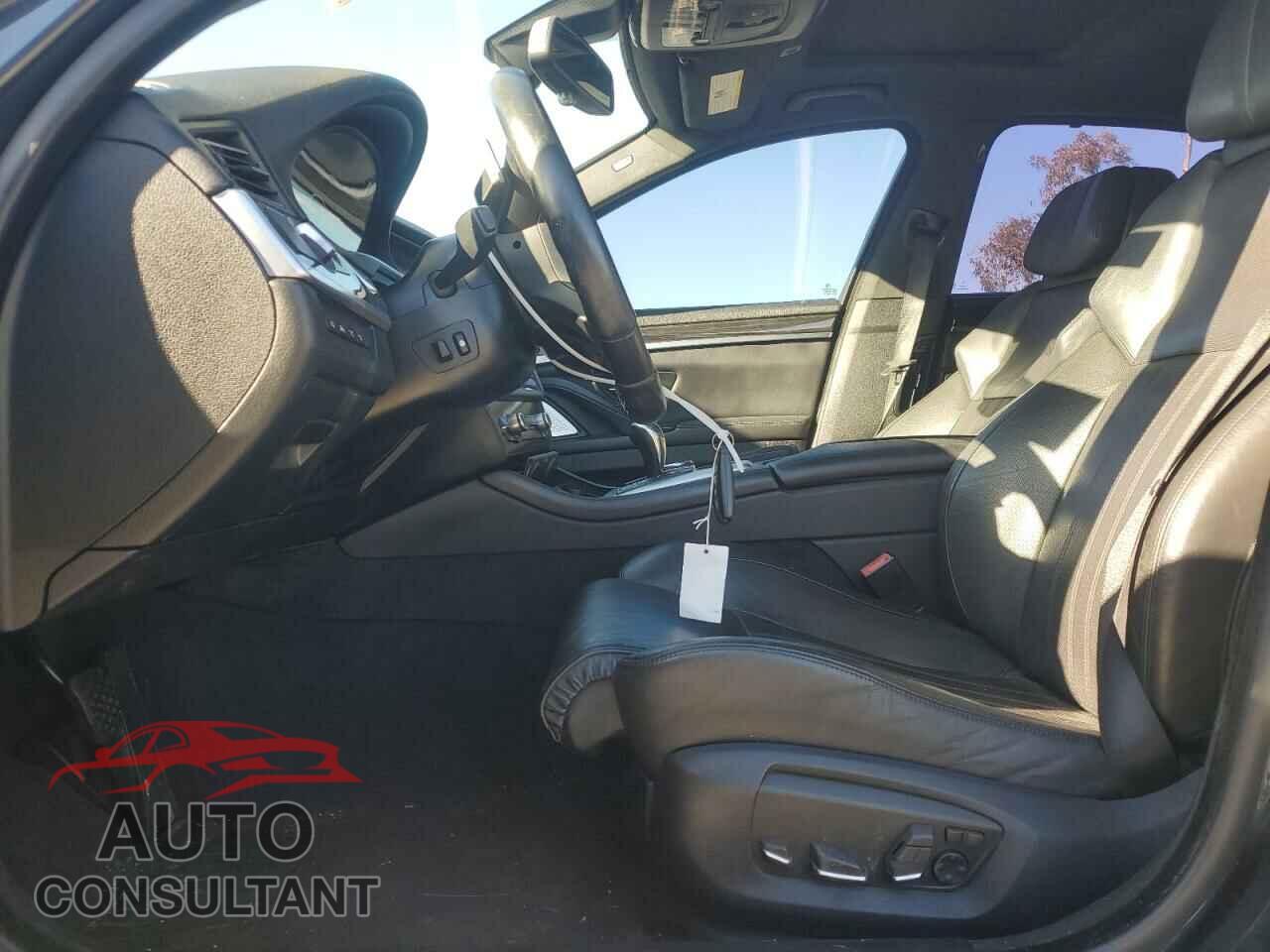 BMW M5 2014 - WBSFV9C55ED593760