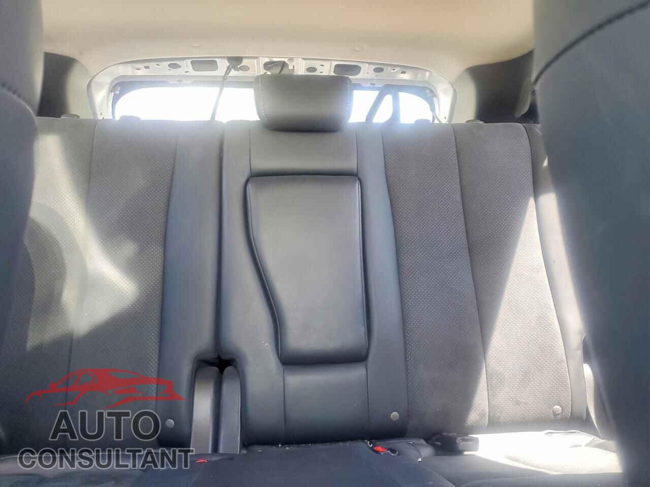 MITSUBISHI ECLIPSE 2024 - JA4ATWAA0RZ001688