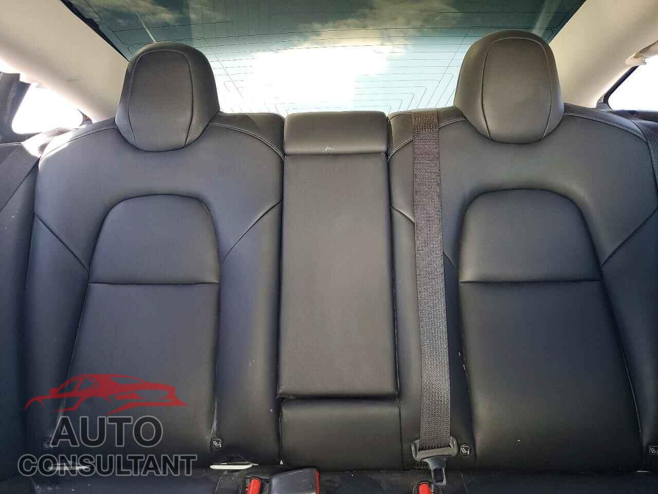 TESLA MODEL 3 2020 - 5YJ3E1EA4LF740095