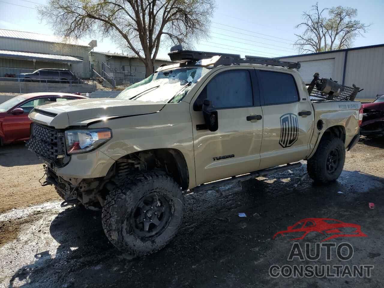 TOYOTA TUNDRA 2018 - 5TFDW5F11JX771458