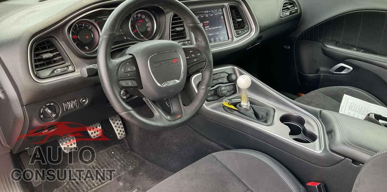 DODGE CHALLENGER 2017 - 2C3CDZFJ3HH507881