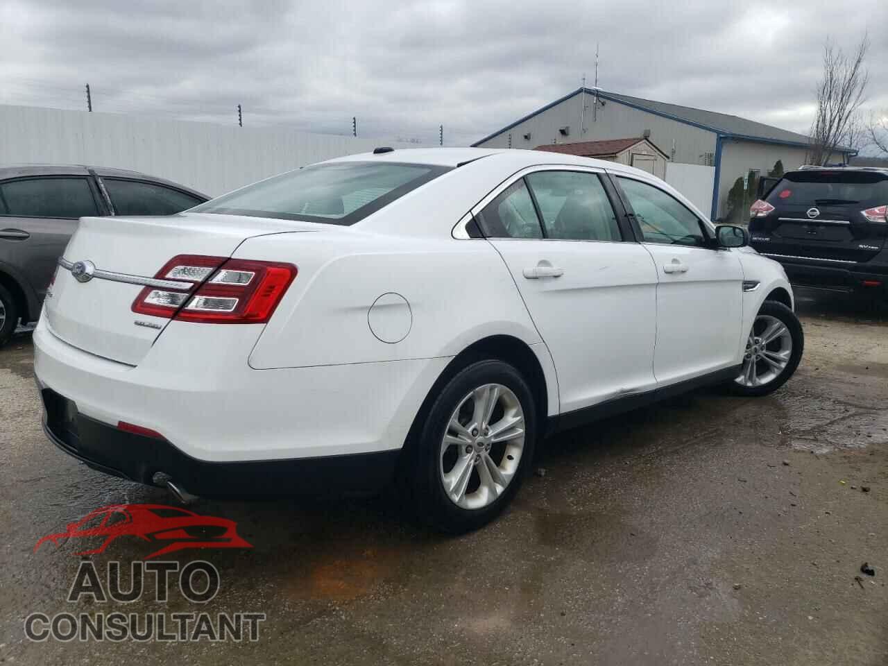 FORD TAURUS 2018 - 1FAHP2D87JG123187