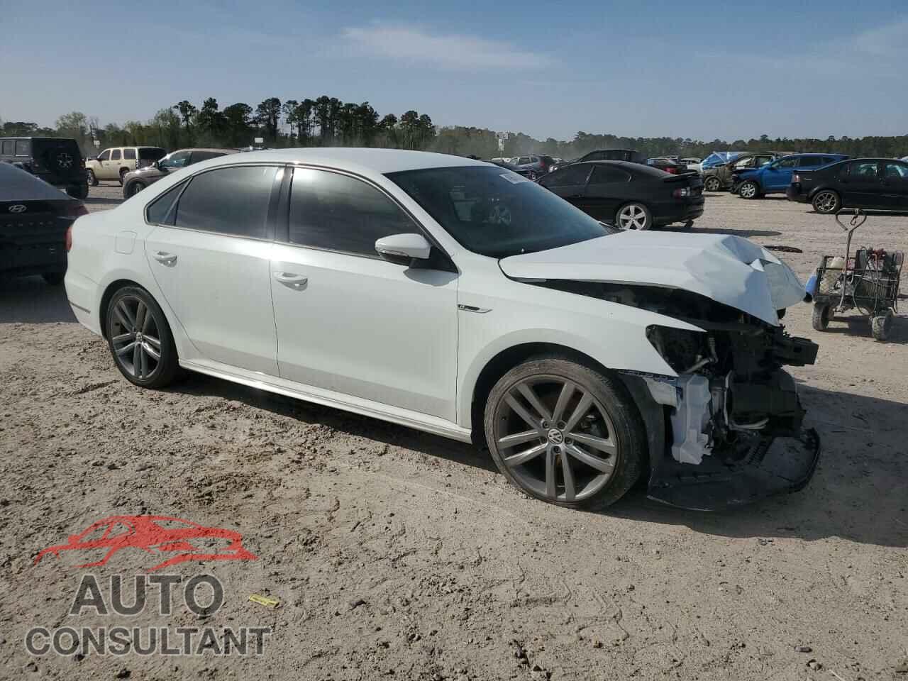 VOLKSWAGEN PASSAT 2018 - 1VWAA7A35JC039988