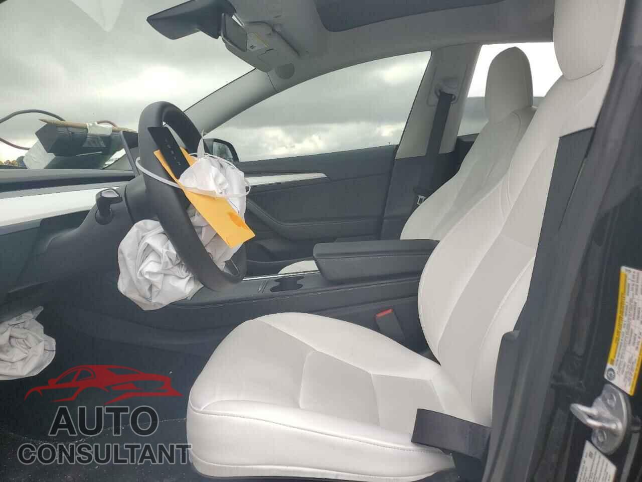 TESLA MODEL 3 2021 - 5YJ3E1EBXMF974199