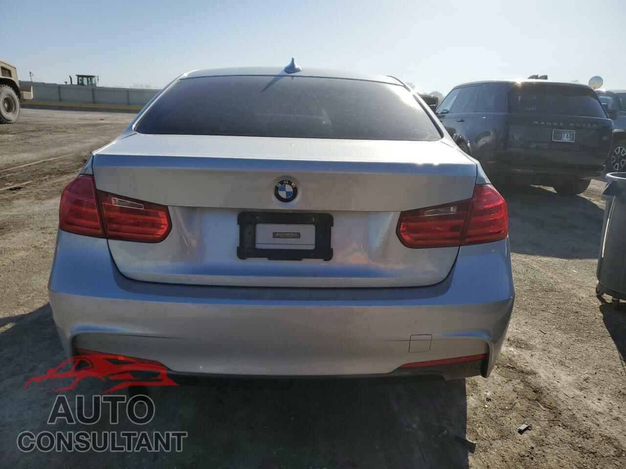 BMW 3 SERIES 2013 - WBA3C1C54DF441695