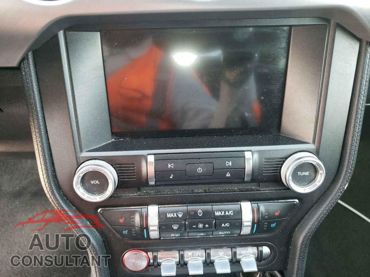 FORD MUSTANG 2018 - 1FA6P8TH1J5124875