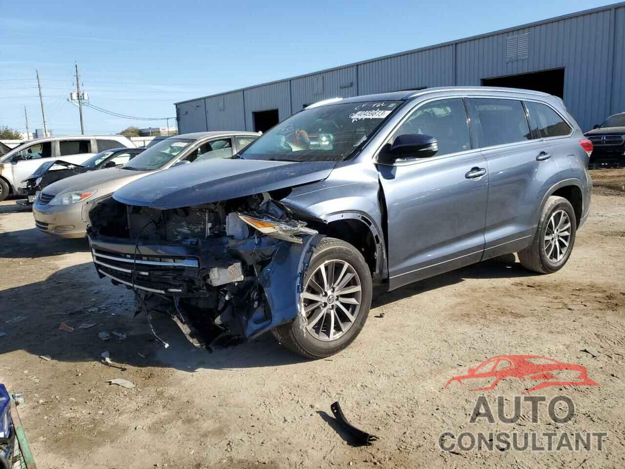 TOYOTA HIGHLANDER 2018 - 5TDKZRFH5JS252812