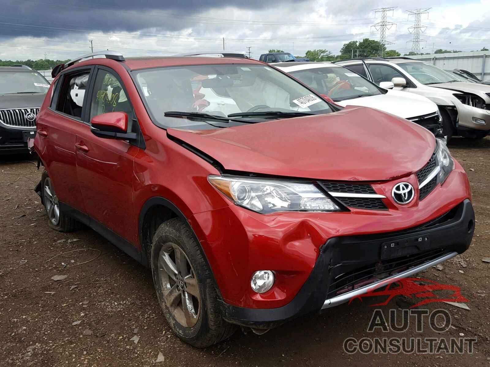 TOYOTA RAV4 XLE 2015 - JTMRFREVXFD165201