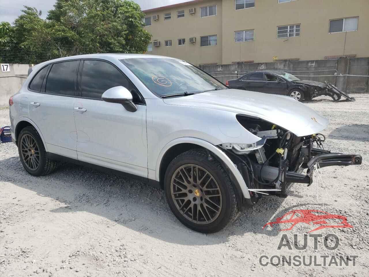 PORSCHE CAYENNE 2017 - WP1AA2A28HKA84516