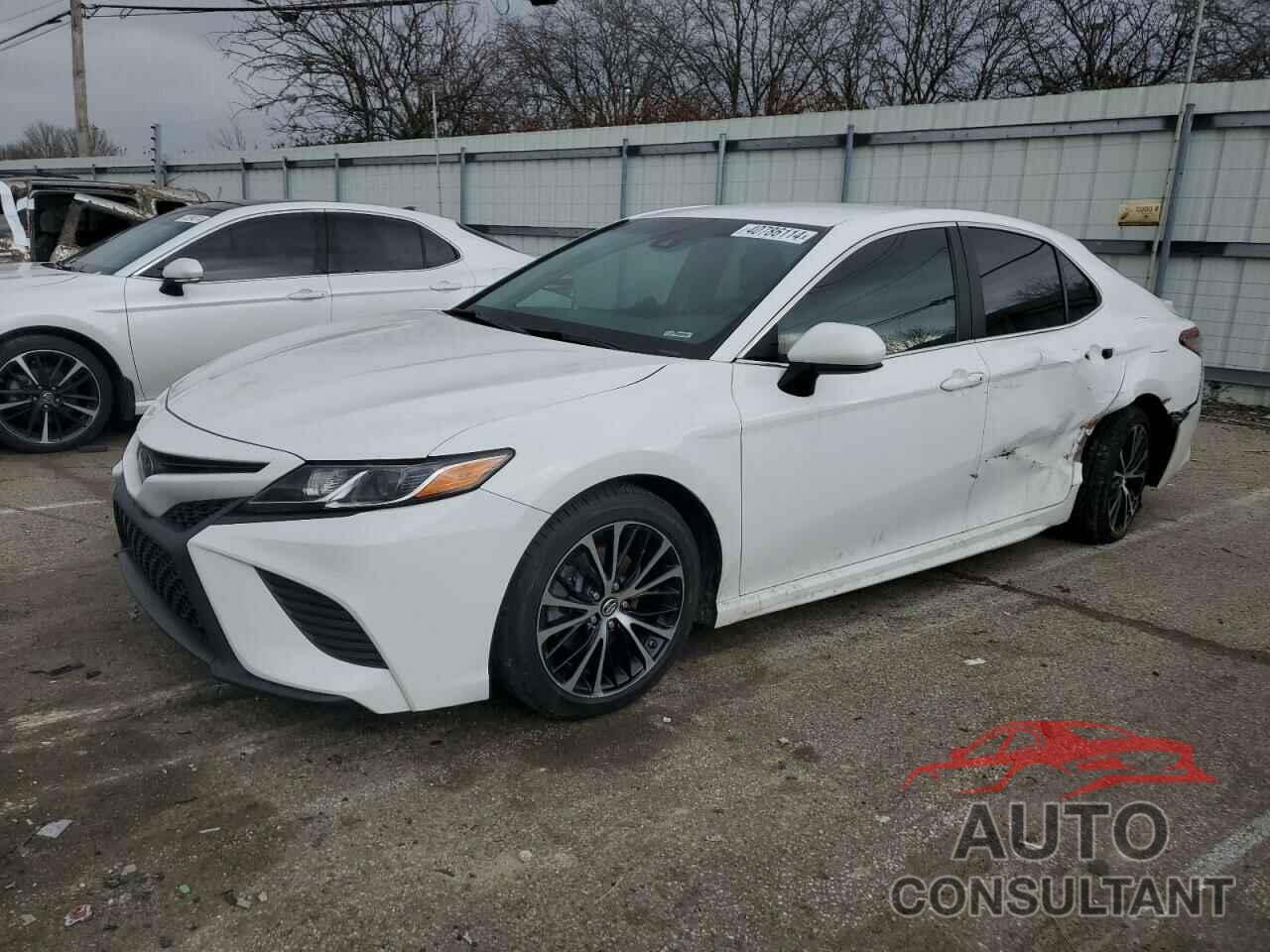 TOYOTA CAMRY 2018 - 4T1B11HK6JU563917