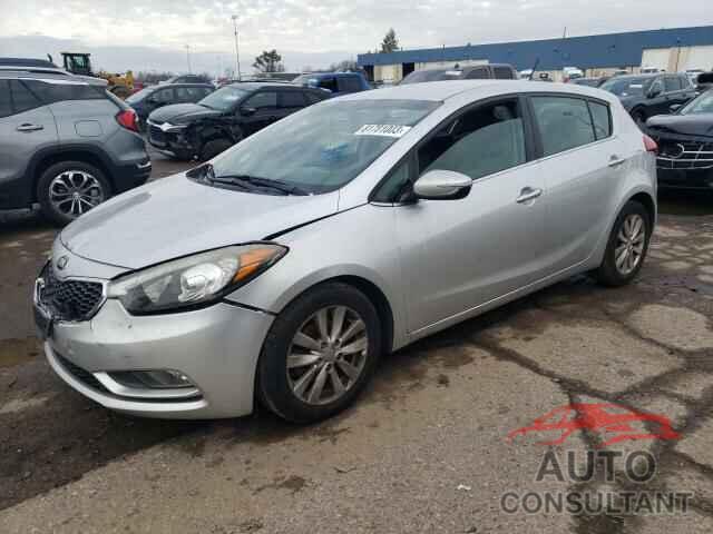 KIA FORTE 2015 - KNAFX5A82F5290225