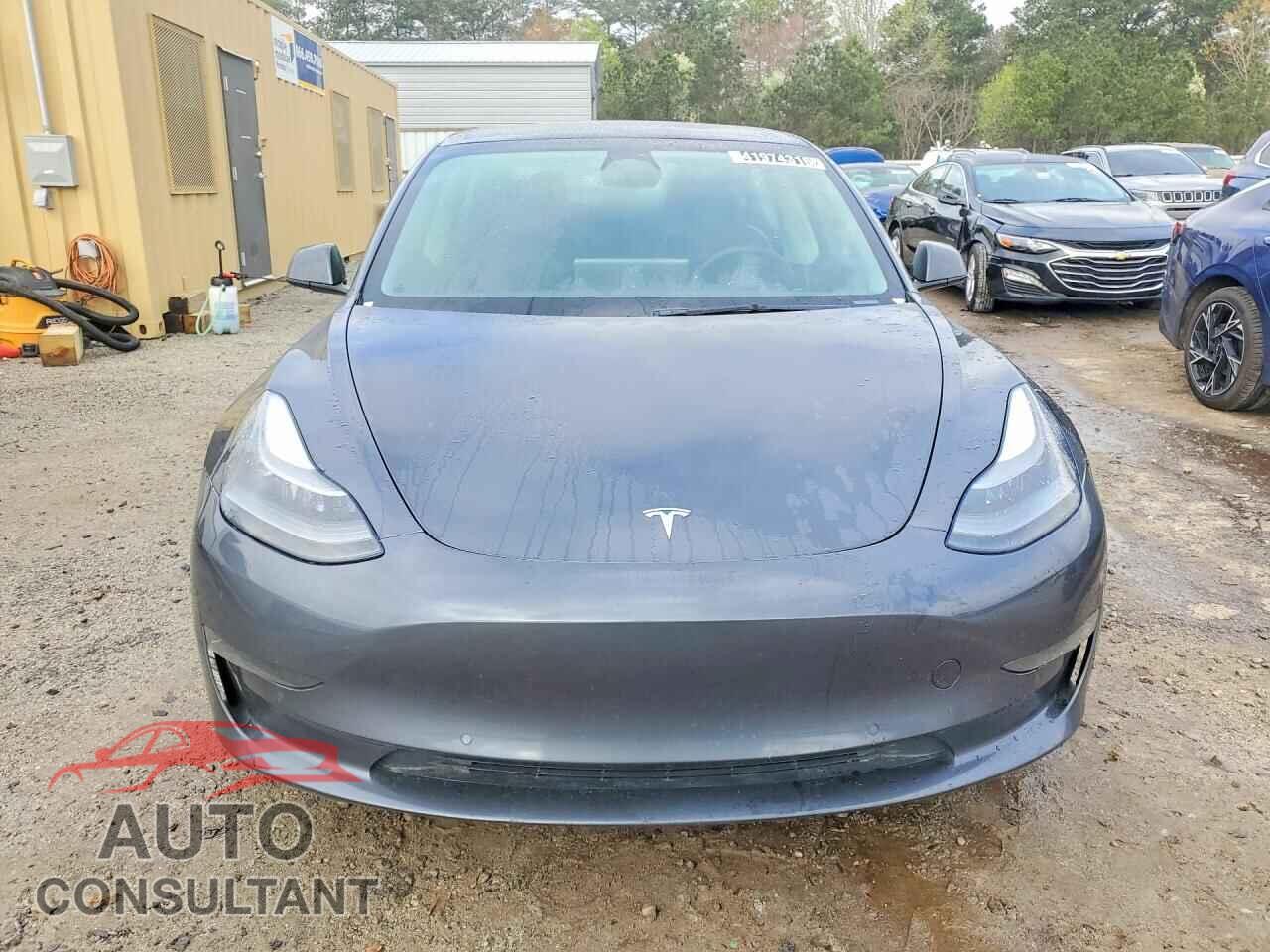 TESLA MODEL 3 2022 - 5YJ3E1EA2NF288232