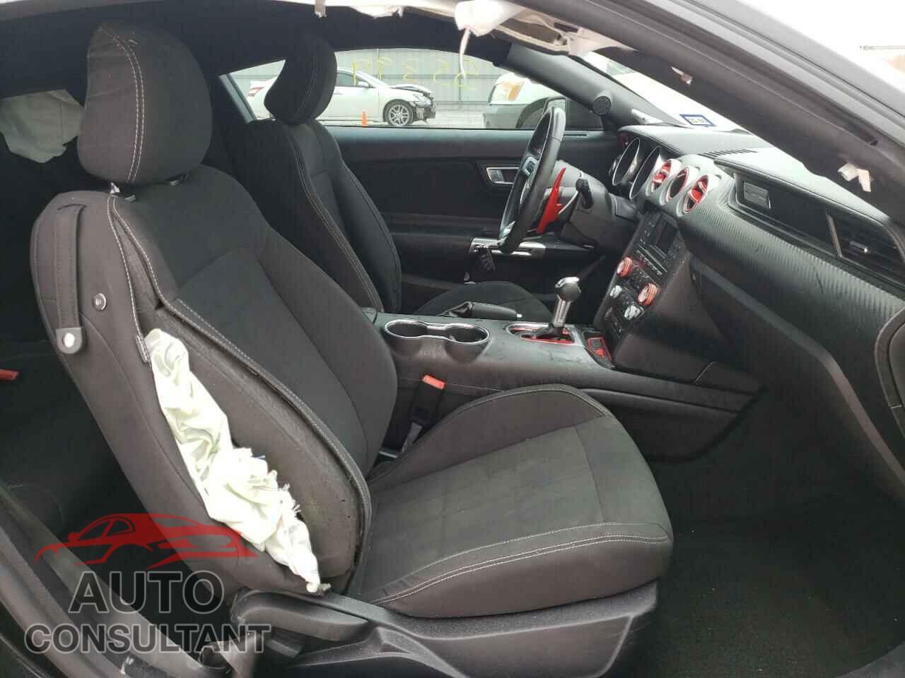 FORD MUSTANG 2018 - 1FA6P8TH0J5126830