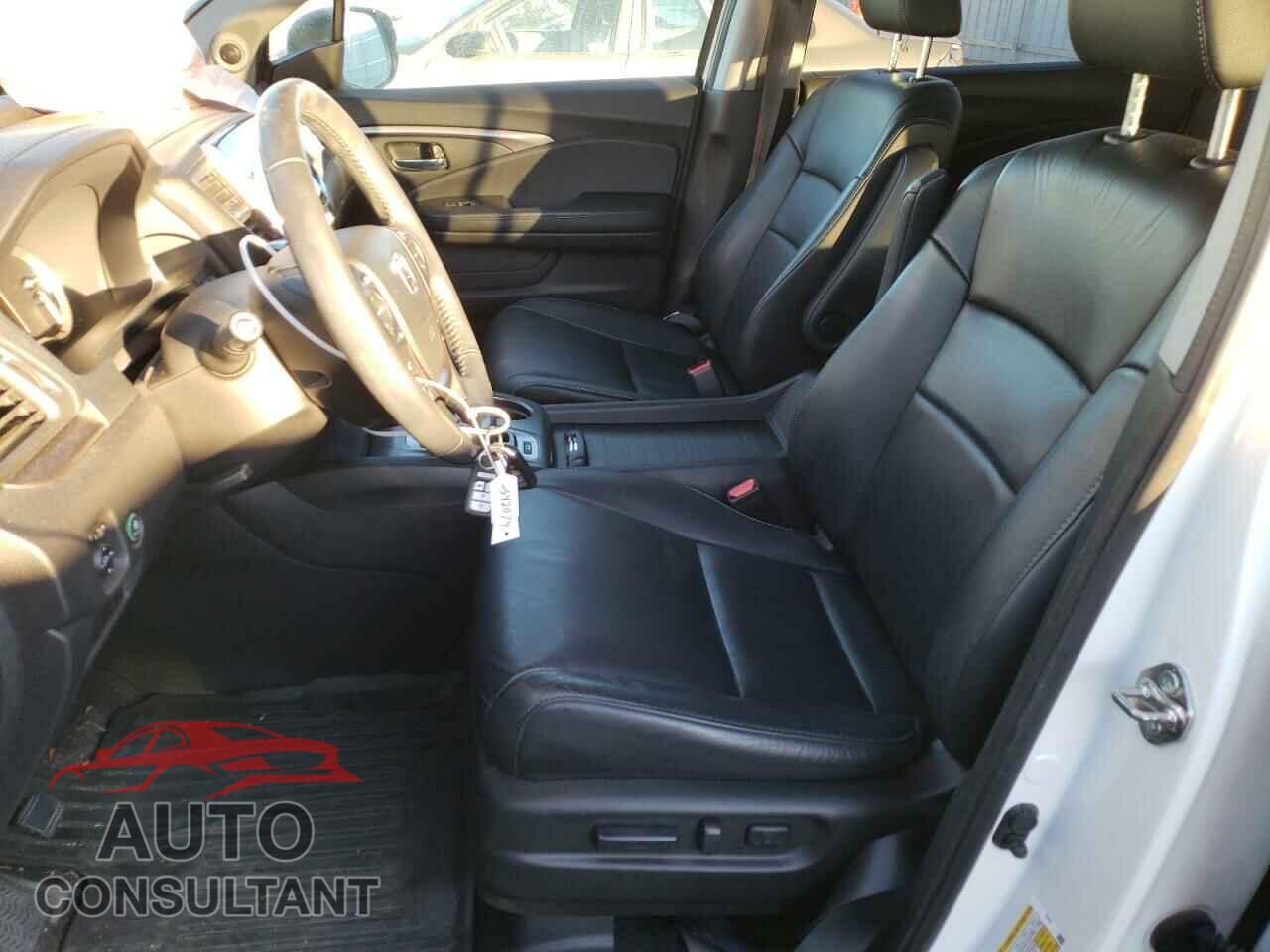 HONDA PILOT 2018 - 5FNYF6H5XJB012812