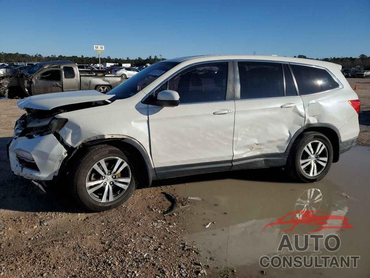 HONDA PILOT 2018 - 5FNYF5H5XJB009614