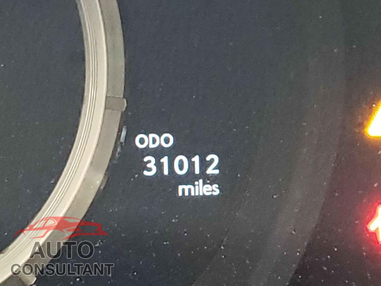 LEXUS IS 2016 - JTHBA1D21G5034984