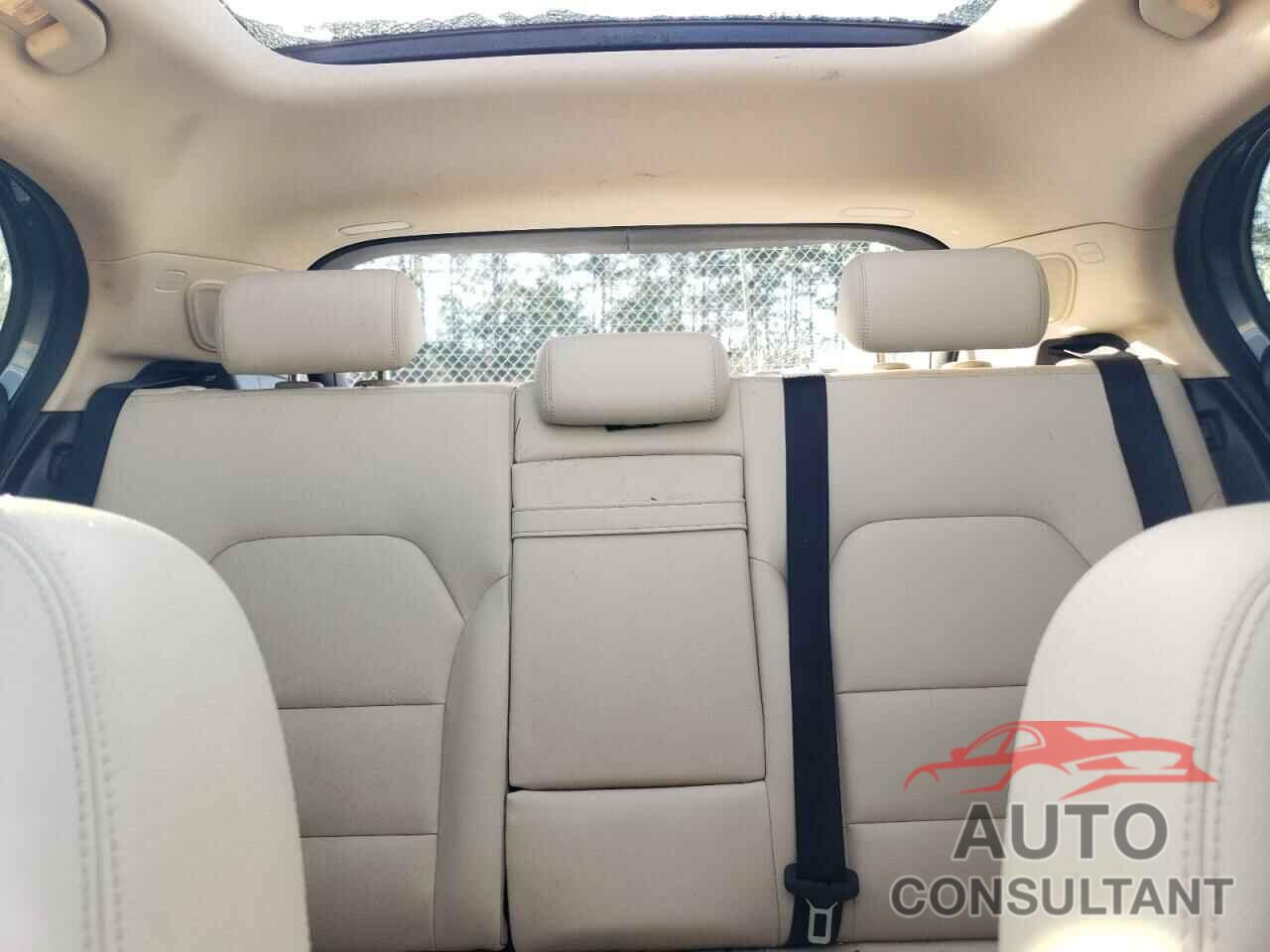 MERCEDES-BENZ GLA-CLASS 2015 - WDCTG4EBXFJ182474
