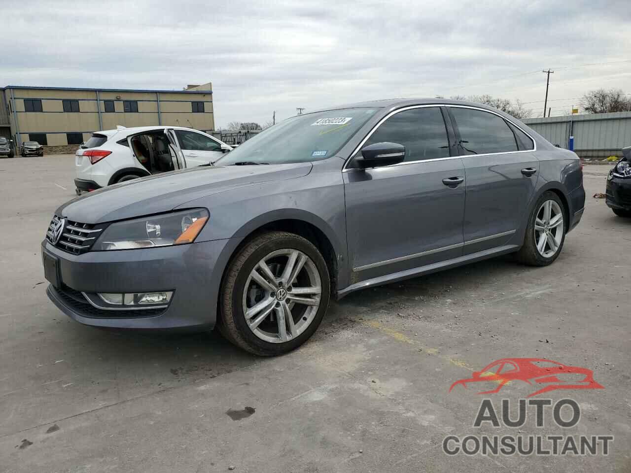 VOLKSWAGEN PASSAT 2015 - 1VWCV7A30FC120692