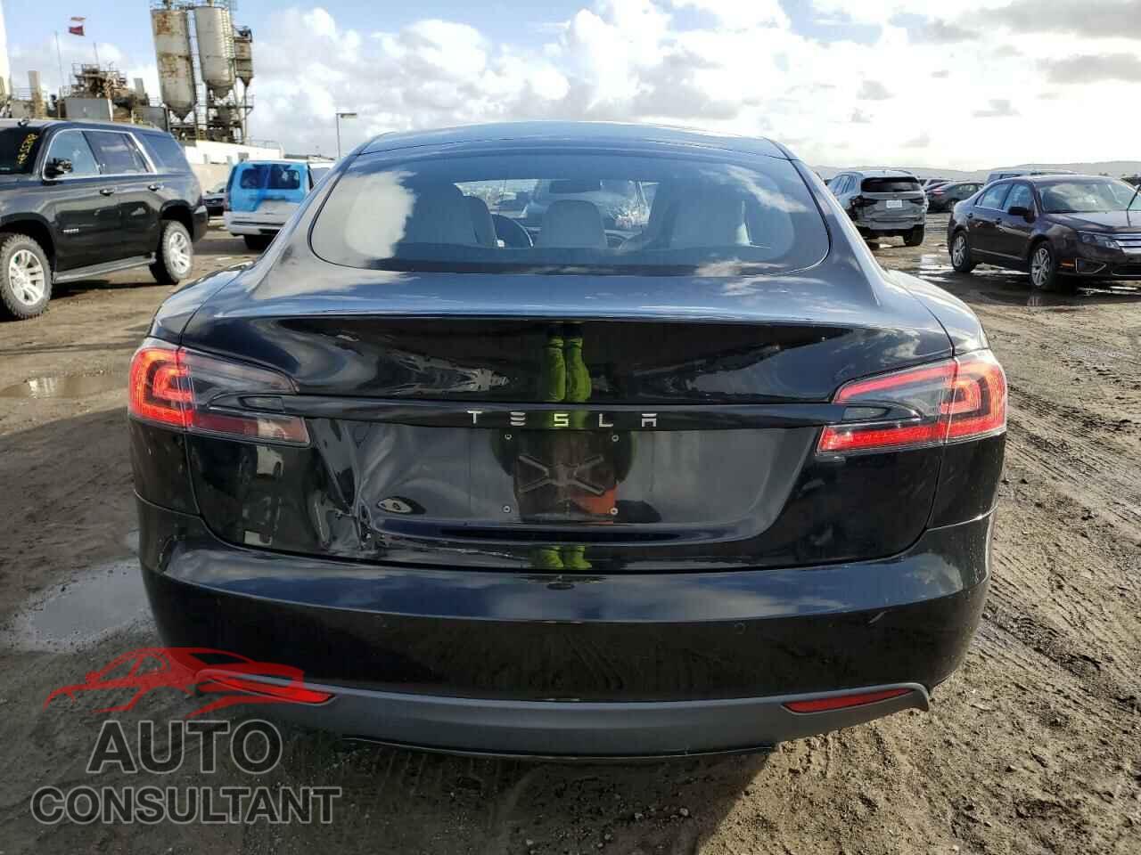 TESLA MODEL S 2016 - 5YJSA1E11GF125274