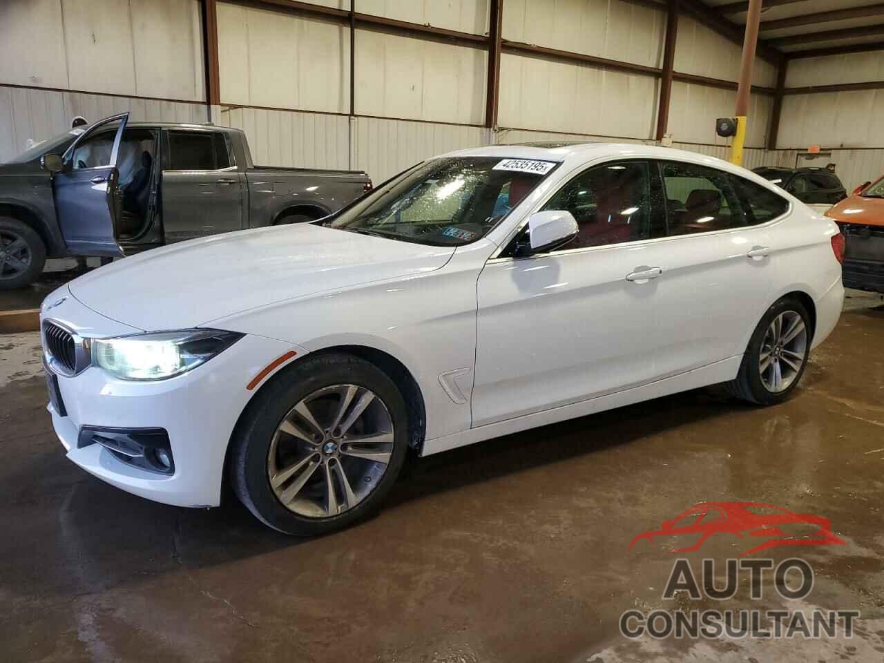 BMW 3 SERIES 2018 - WBA8Z9C5XJG828289