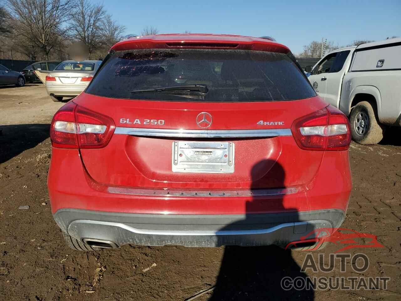 MERCEDES-BENZ GLA-CLASS 2018 - WDCTG4GB5JJ531157